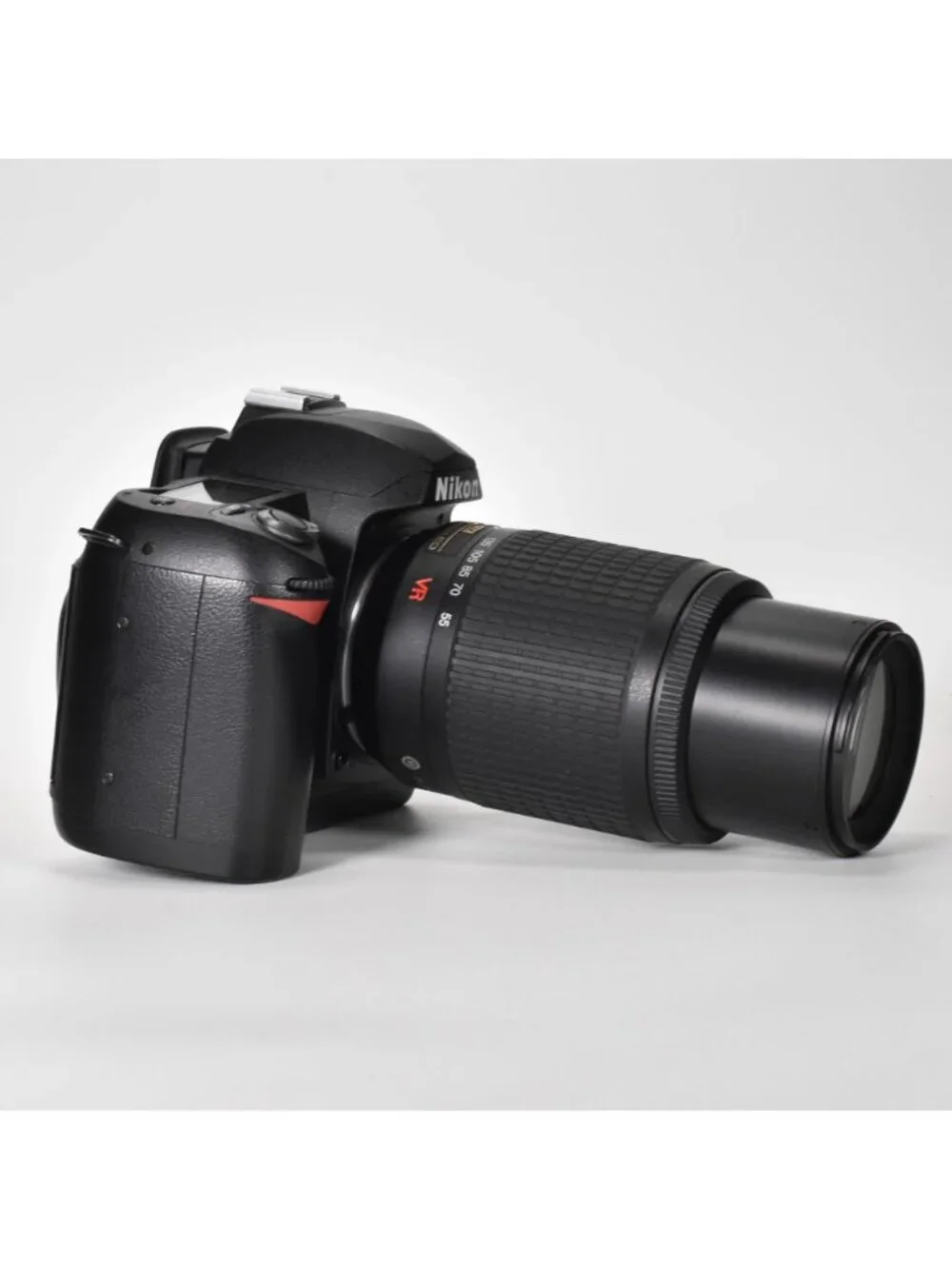 Nikon D70S DSLR Digital Camera 6.1MP Nikon AF-S DX 55-200mm Lens 1GB CF Card